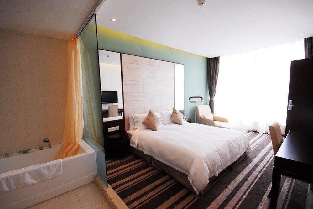 Yihe Harbor Hotel Vuhszi Kültér fotó